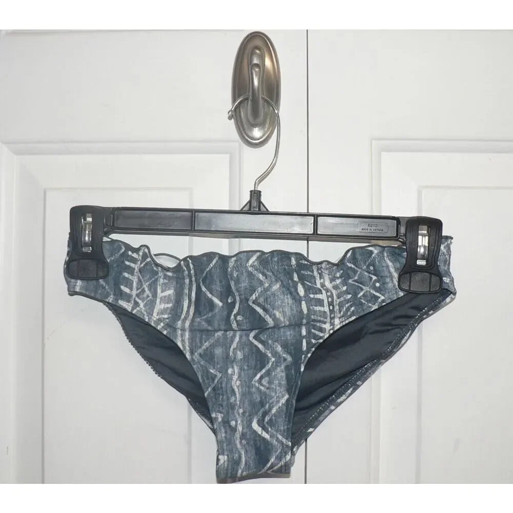 O'Neill Girls‎ Ruffle Swim Bottom in Slate Bungalow Stripe Size 12